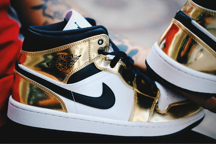 AJ1,Air Jordan 1 Mid SE,Metall  神似天价伦纳德联名！「金角大王」Air Jordan 1 Mid 即将发售！
