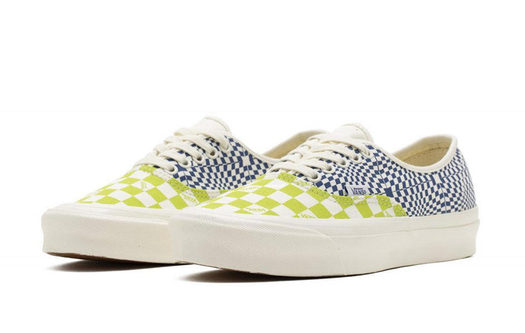 Vans,Authentic  棋盘格 + 裸眼 3D ！这两款全新 Vans Authentic 你打几分？