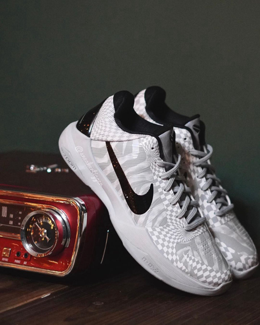 Nike,Kobe 5,詹姆斯  詹皇上脚「李小龙」Kobe 5！又一款新配色实物曝光！
