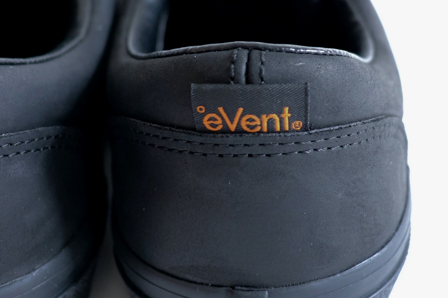 Vans,Alexander Lee Chang  超高规格防水鞋面！Alexander Lee Chang x Vans 联名现已发售！