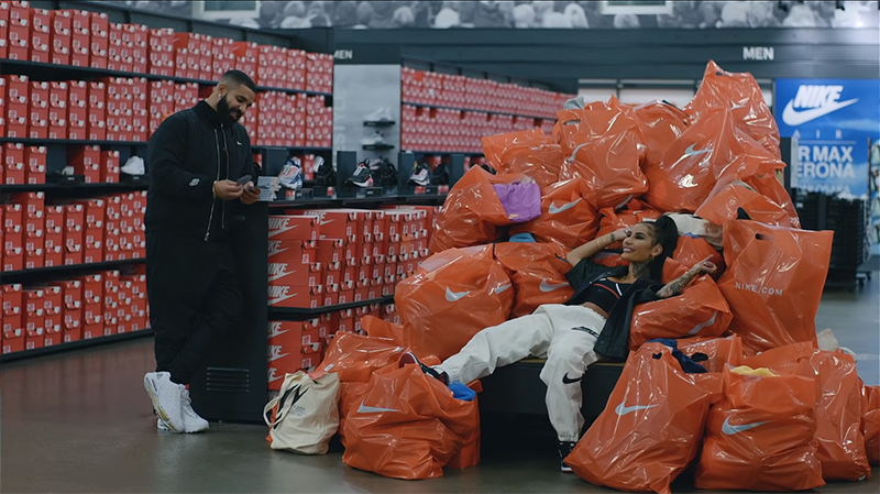 Drake,Nike,NOCTA  本月最大惊喜！Drake x Nike 全新联名官宣，服装、球鞋都有了！
