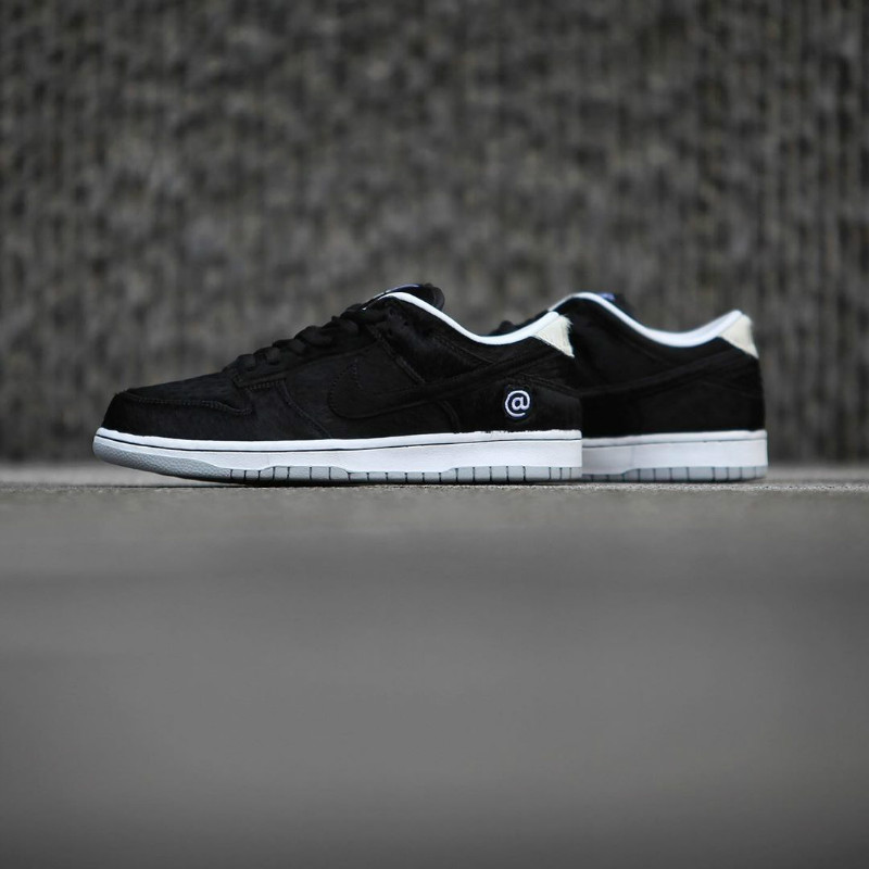 Nike,Medicom Toy,Nike SB Dunk  全家族尺码！王一博提前上脚「积木熊」Dunk SB 即将发售！