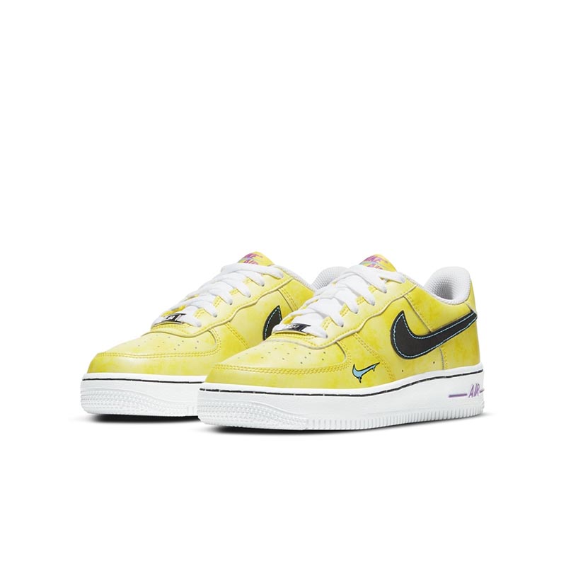 Nike,Air Force 1,AF1  疑似万圣节配色！这双 Nike Air Force 1 也太萌了！