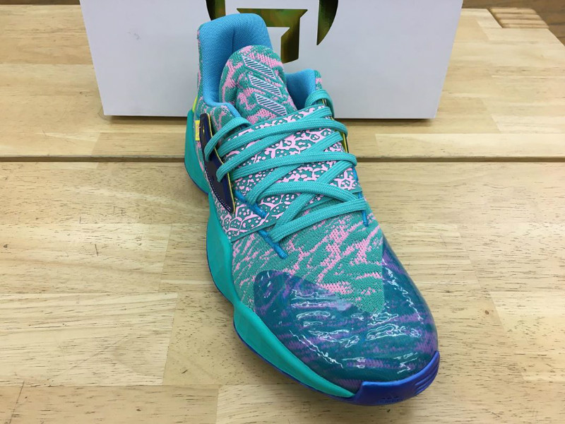 adidas,Harden Vol.4,FY0894  眼前一亮的鱼类主题！这双 Harden 特别配色太有意思了！