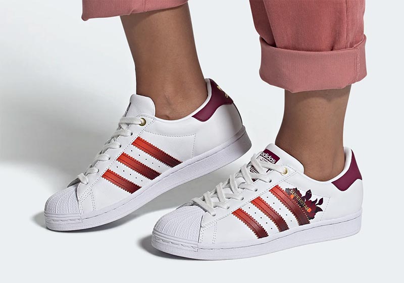 Her Studio,adidas  浪漫花卉装饰！Her Studio x adidas 刚刚上架发售！