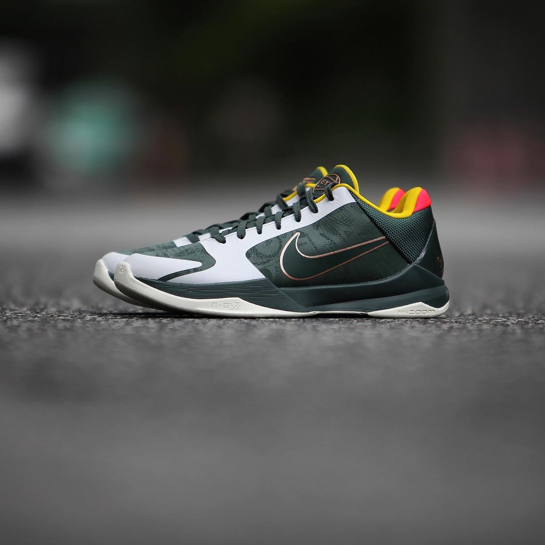 Nike, Kobe 5 Protro,CD4991-300  别忘了本周末还有一双 Kobe 5！实物照来了！