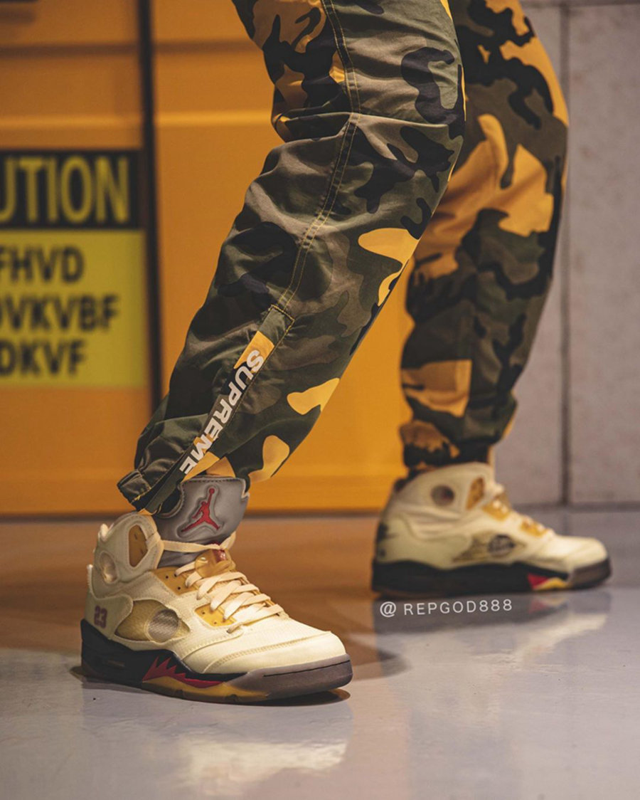 OFF-WHITE,Air Jordan 5,Sail,D  OFF-WHITE x AJ4 没抢到？没关系，年底这款 AJ5 不能错过！