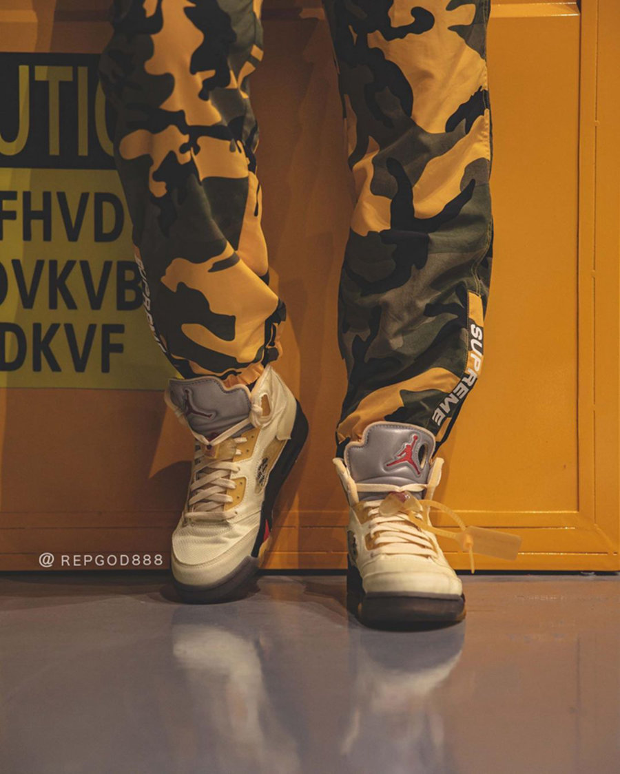 OFF-WHITE,Air Jordan 5,Sail,D  OFF-WHITE x AJ4 没抢到？没关系，年底这款 AJ5 不能错过！