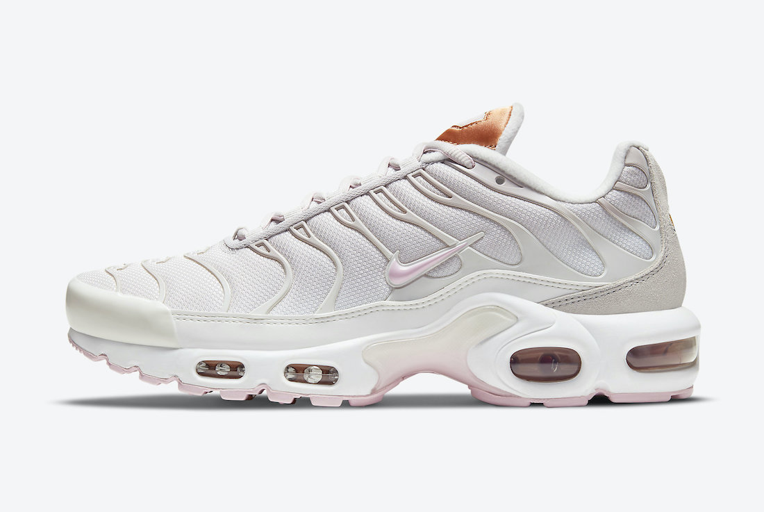 Nike,Air Max Plus,DD6612-001,发  粉嫩 Air Max Plus 新配色登场！清爽亮眼的百搭款式！