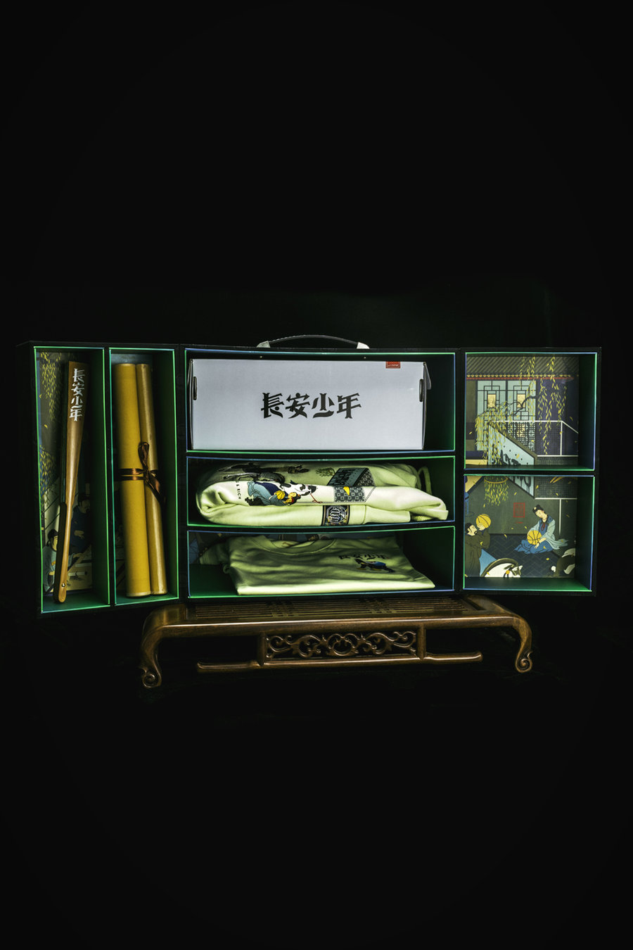 李宁,BADFIVE,发售  重达十多公斤！快递费就一百多！超限量球鞋礼盒你也能拥有！