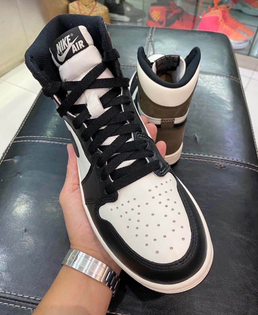 Air Jordan 1,High OG,Dark Moch  秋季不能错过的 AJ！「小反钩」摩卡  Air Jordan 1 实物曝光！
