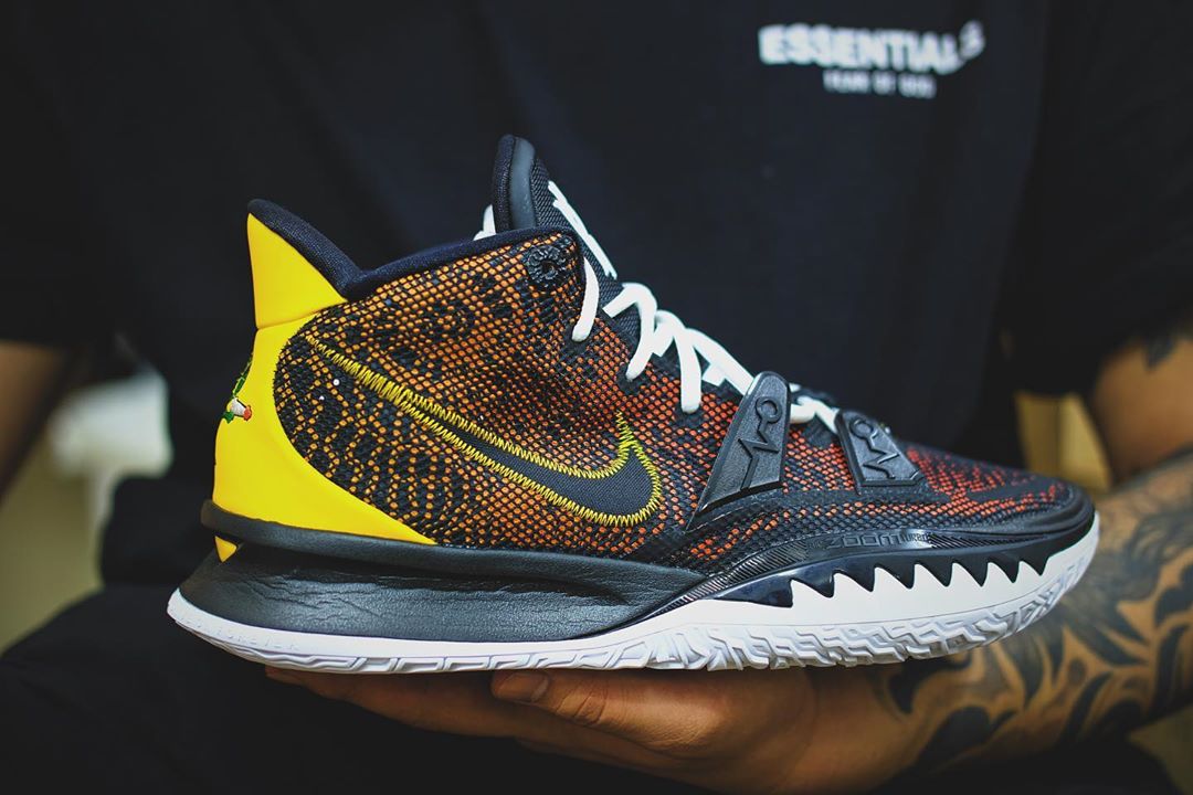 Nike,Kyrie,Raygun  源自 15 年前的经典构色！Nike Kyire 7 “Raygun” 配色首度曝光！