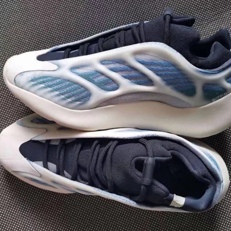 adidas,Yeezy,700 V3,Kyanite  「极光 2.0」Yeezy 700 V3 最新实物曝光！但发售信息...