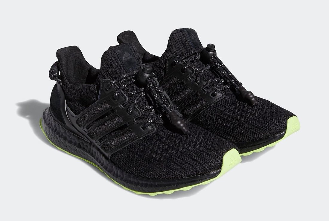 Beyonce,adidas,Ultra Boost  Beyonce x adidas 联名还有一双黑色 UB 跑鞋！