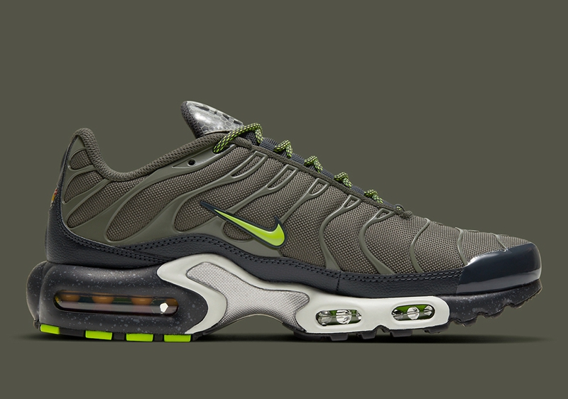 Nike,Air Max Plus,DB4609-300  硬朗军事风造型！全新配色 Air Max Plus 官图释出！