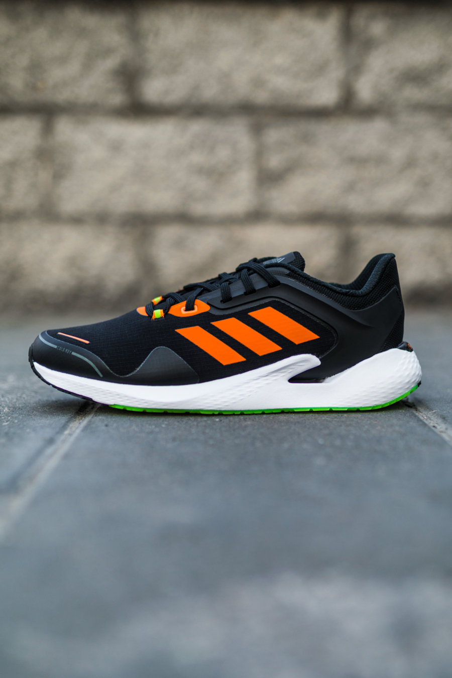 GuardPack,COLD.RDY,adidas  镂空中底 + 超大 TPU ！关键冬季穿这双鞋真不怕冻 jio 了！