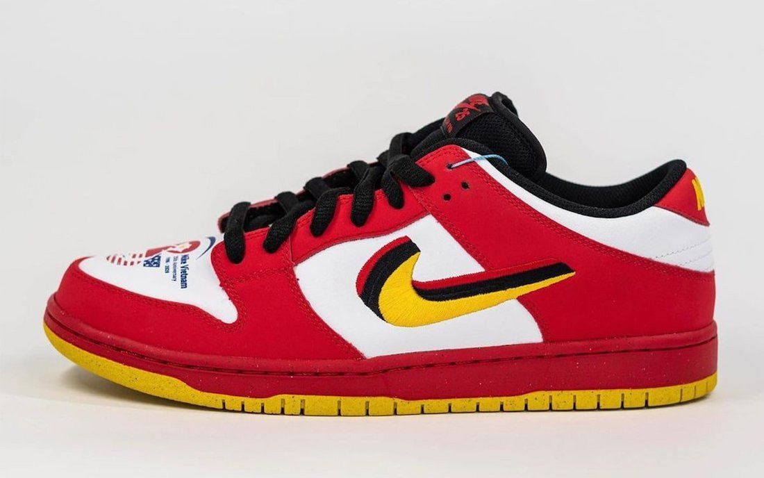 309242-307,Dunk SB,Dunk,Nike 309242-307 黑白红的 Dunk SB 新配色来了！还是「25 周年纪念」！