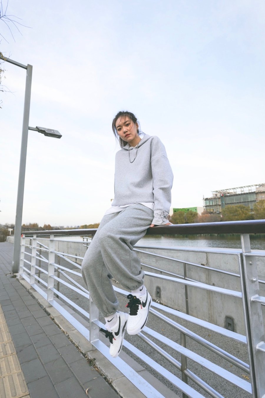 DD3223-100,发售,Nike,AF1,Air For  速登记！小姐姐示范权志龙 AF1！入手前有一点要注意！
