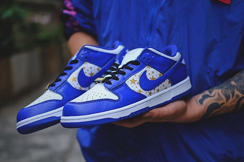 Nike,Superme,Dunk SB,Hyper Roy  皇家蓝鳄鱼皮造型！这双 Supreme x Nike 联名也太帅了！