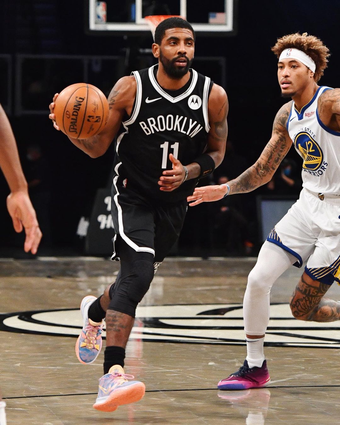 NBA  湖人领总冠军戒指！乔治穿 PG5 挑翻冠军！开赛两天球星上脚抢先看！