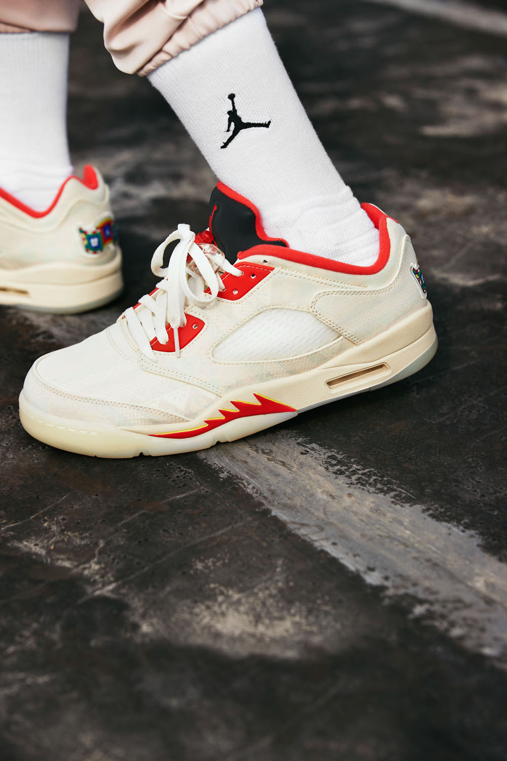 AJ5,Air Jordan 5 Low,CNY,发售  春节新鞋有着落了！刮刮乐 AJ5 Low CNY 官网上架！