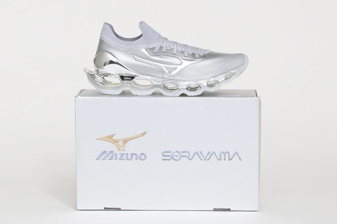 Mizuno,空山基  招牌金属电镀造型！空山基 x Mizuno 联名鞋即将发售！