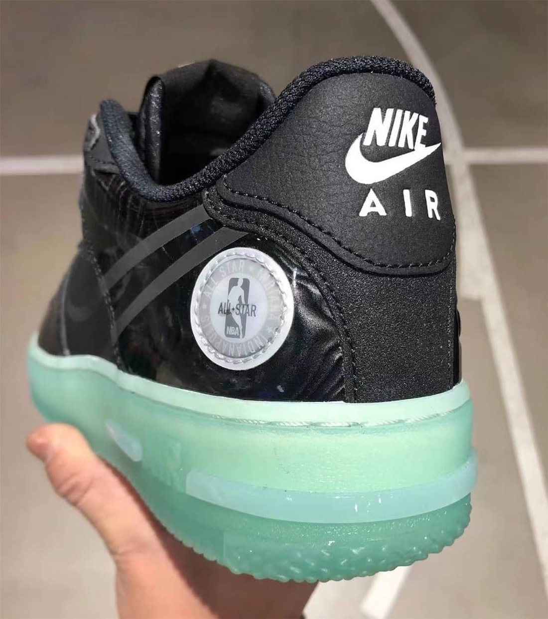CV2218-001,AF1,Air Force 1,发售  独特纹理 + 诱人水晶底！全明星 Air Force 1 React 实物曝光！