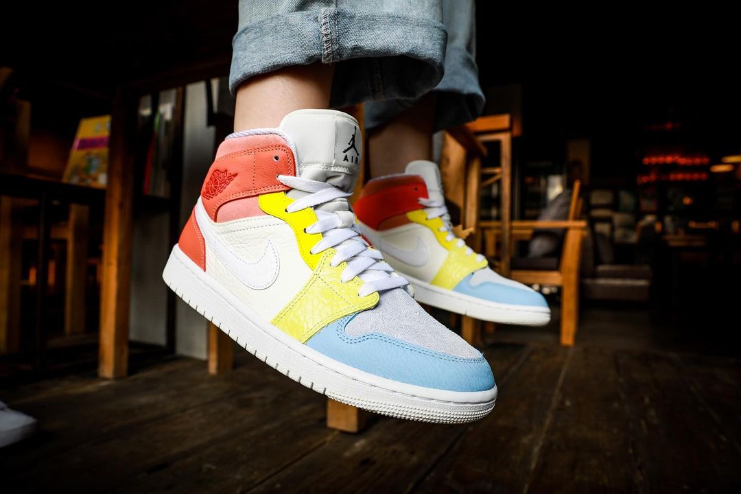 Air Jordan 1 Mid,AJ1,上脚  质感拉满！规格超高！全新拼接主题 AJ1 上脚图来了！