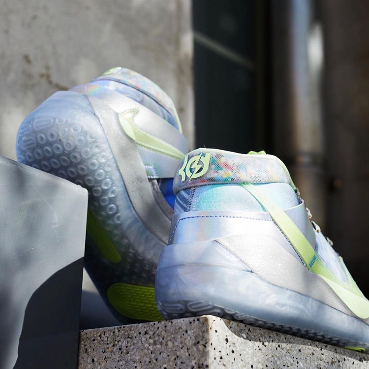 Nike,KD13,CW3157-001  水转印 KD13 实物曝光！下周一正式发售！