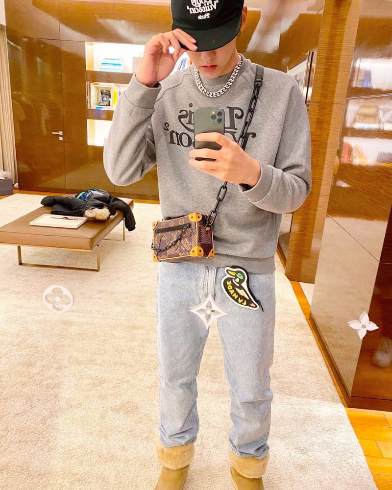 明星球鞋  凡凡 Kris 带货棉拖鞋？！「性感女团」最爱的球鞋竟然是...