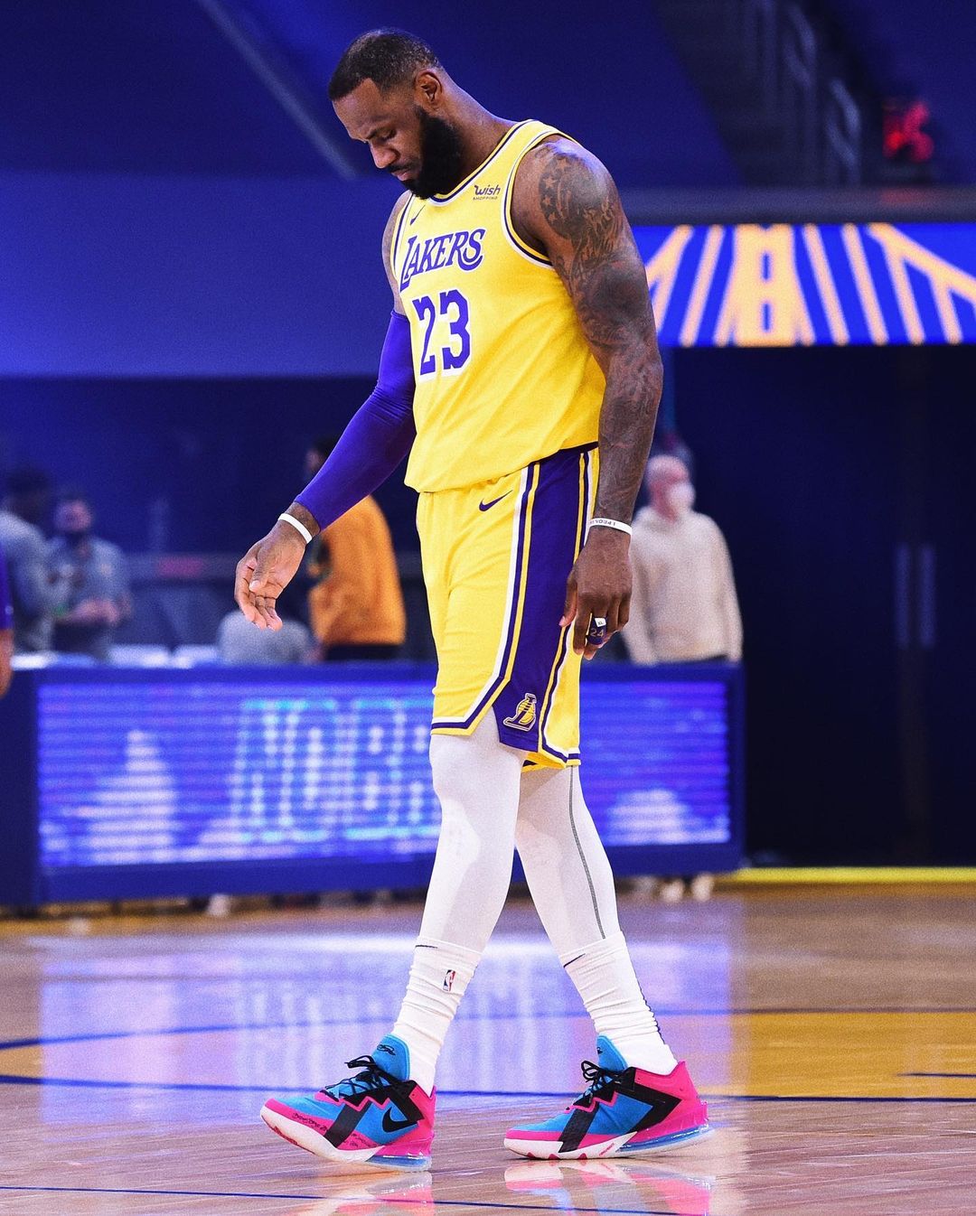 NBA,詹姆斯,上脚  多款 ZK6 新配色亮相！看完上脚都想买！