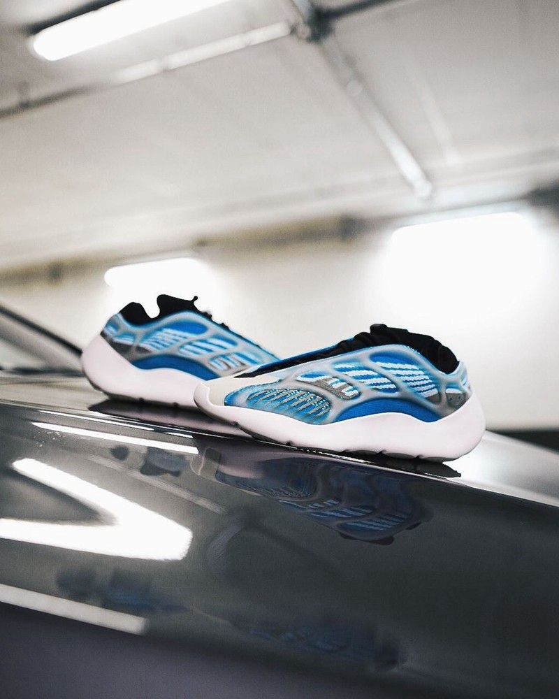 Yeezy 700 v3,Kyanite,GY0260  下周登场！「极光 2.0」Yeezy 700 V3 最新上脚图曝光！