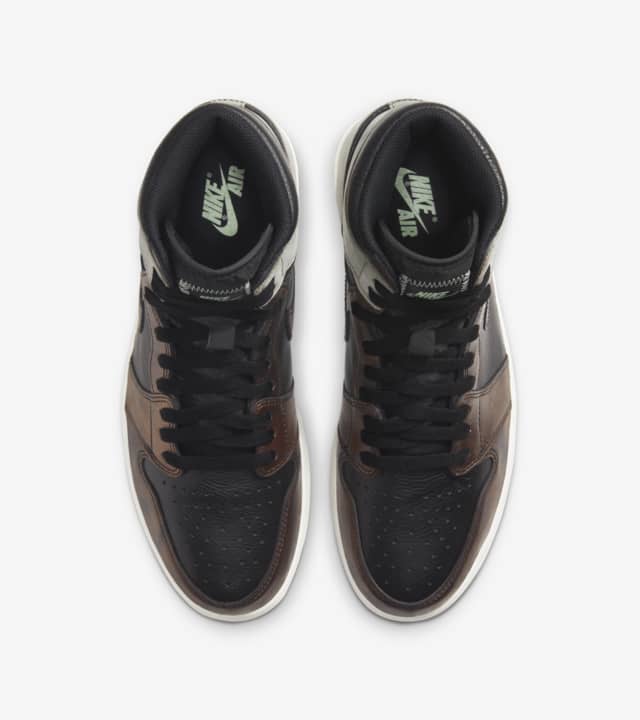 Nike,AJ1,Air Jordan 1,555088-0  这颜值太高了吧！古铜变色龙 AJ1 明早发售！