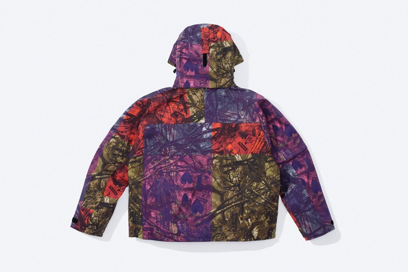 Supreme,South2 West8  花哨就完事！全新 Supreme 联名系列单品即将发售！