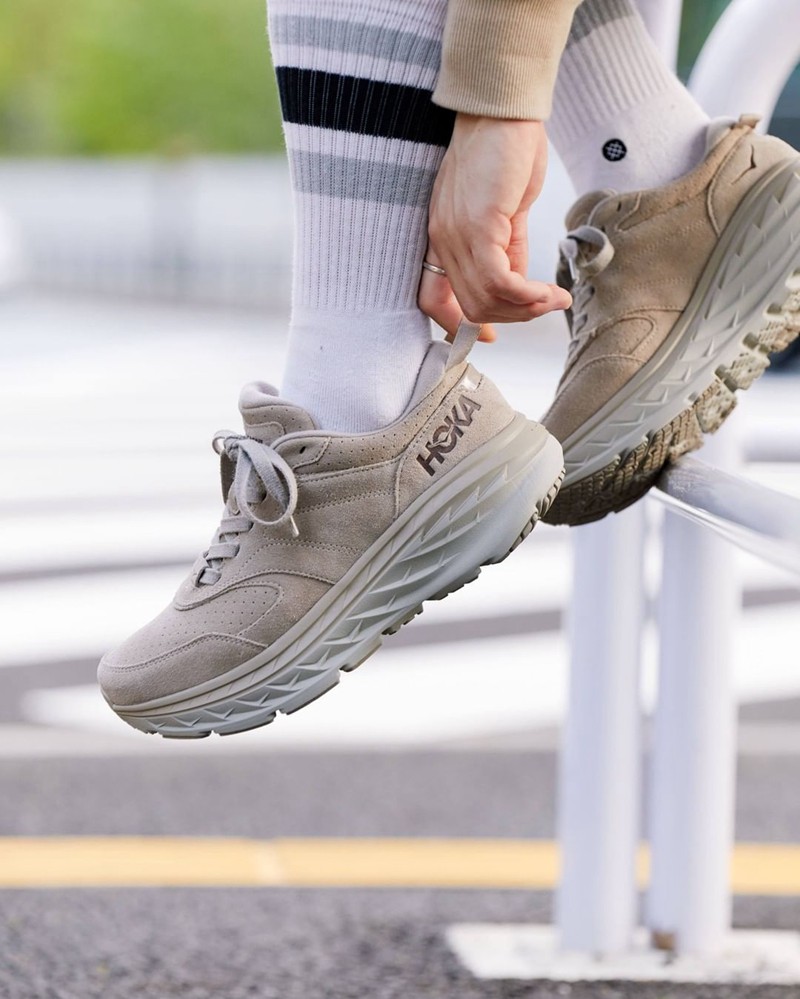 HOKA ONE ONE,Bondi L,Clifton L  颜值脚感兼备！四款清爽配色 HOKA ONE ONE 实物曝光！