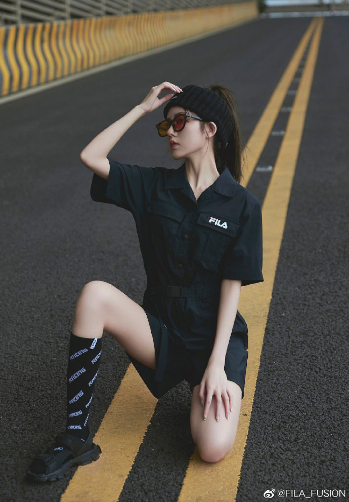 安踏,ANTA  耐克、阿迪该慌了！这个「中国第一」强到离谱！！Virgil、Drake 都爱穿！