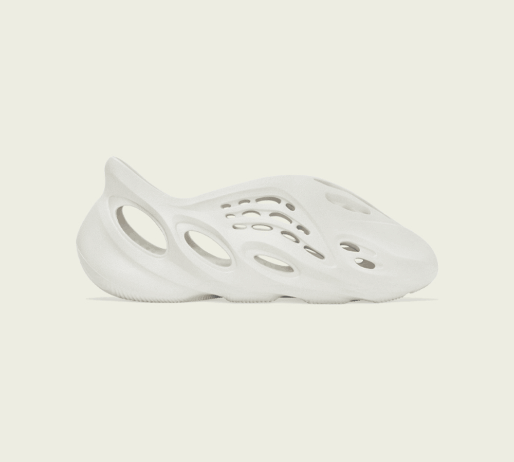 Yeezy,Foam Runner,MXCRCL  「提拉米苏」配色加持！全新 Yeezy「洞洞鞋」实物曝光！
