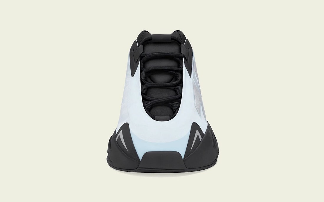 adidas,Yeezy 700 MNVN,GZ0711,B  夏日浅蓝配色！全新 Yeezy 700 MNVN 发售日期定了！