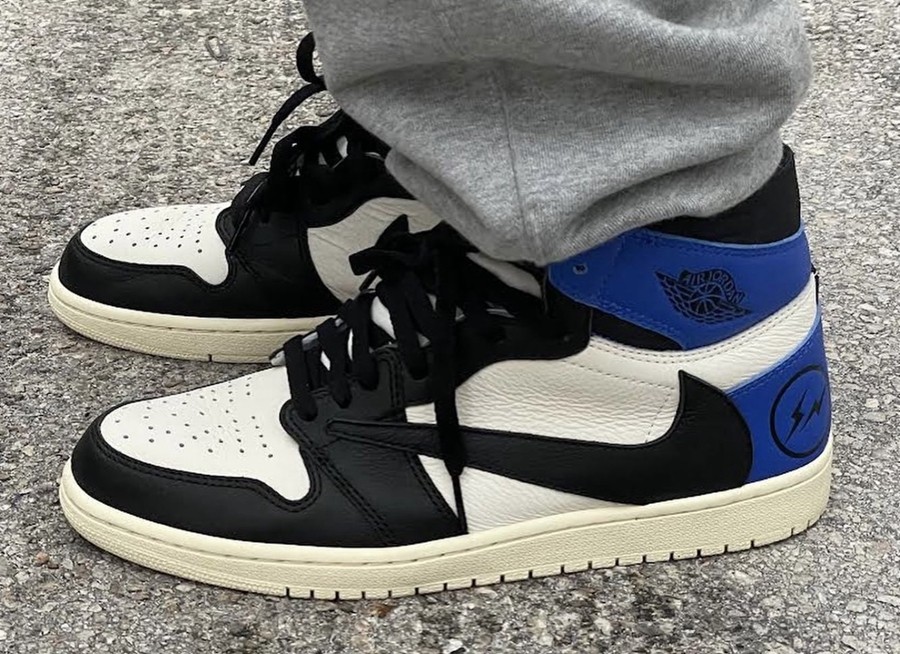 Travis Scott,fragment,Air Jord  藤原浩急了？TS 上脚未市售「大闪电」倒钩 AJ1！