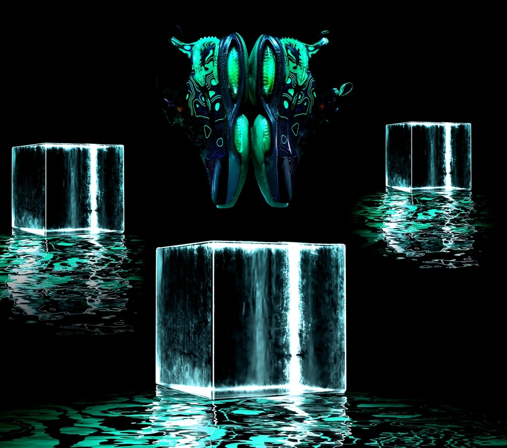 UFO 3.0 跑鞋夜光限定,安踏儿童  爷青回！安踏儿童筹备一年的「大玩具」！这鞋能玩一整天！