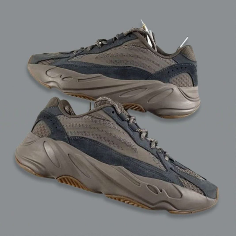 Mauve,700 V2,Boost,Yeezy,adida  终于等到大地色系！全新配色 Yeezy 700 V2 曝光！