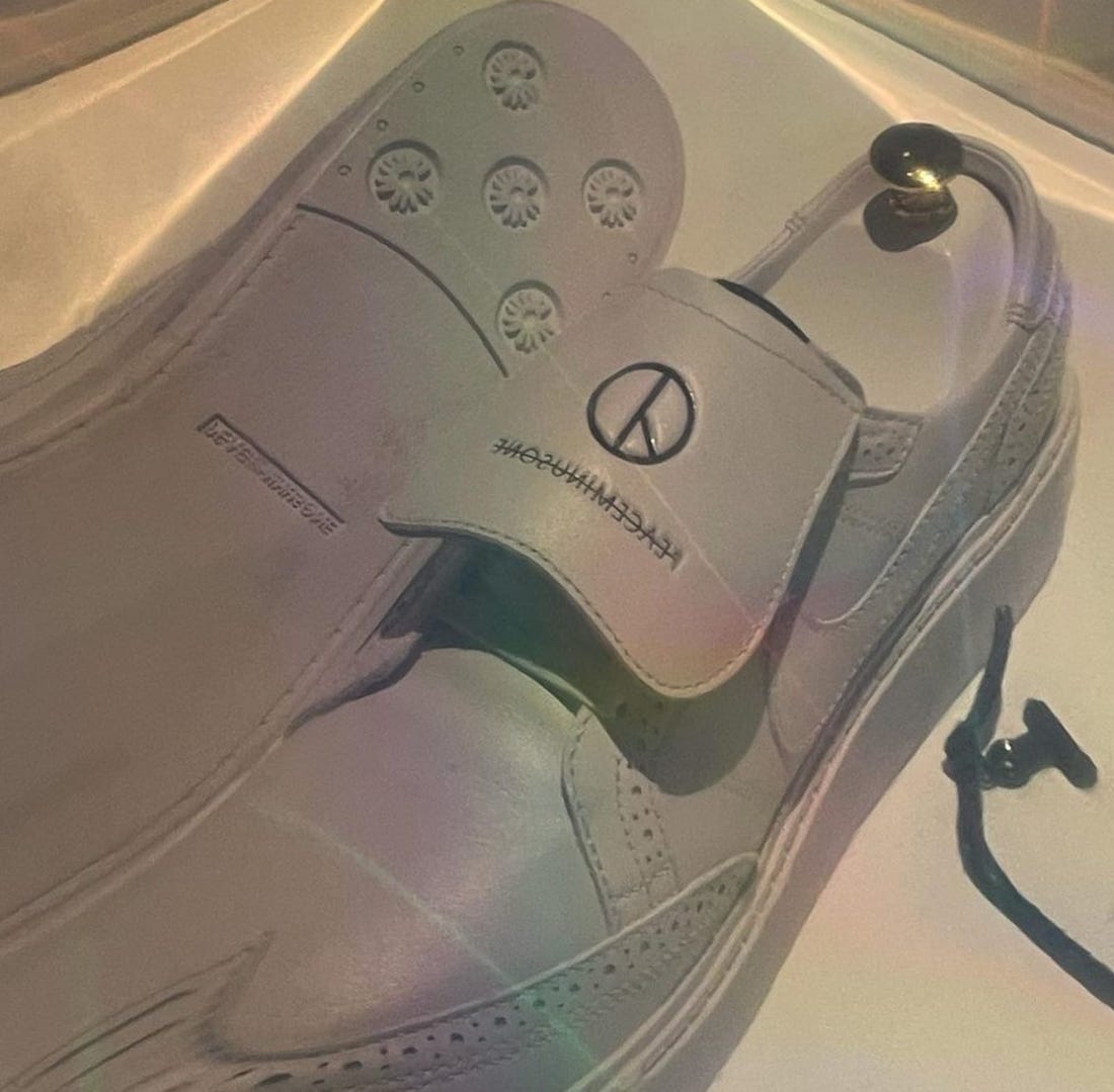 Kwondo 1,PEACEMINUSONE,权志龙,Nik  双鞋舌设计！权志龙 Nike 新鞋最新上脚！种草了！