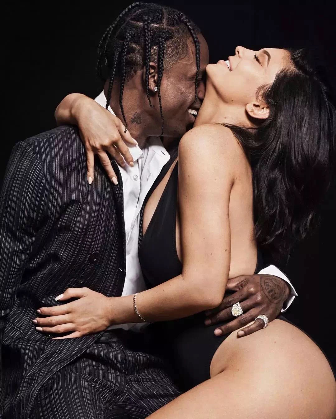 Travis Scott,AJ1,Air Jordan 1  全新配色 TS x AJ1 Low 首次曝光！看她上脚网友都爱了！