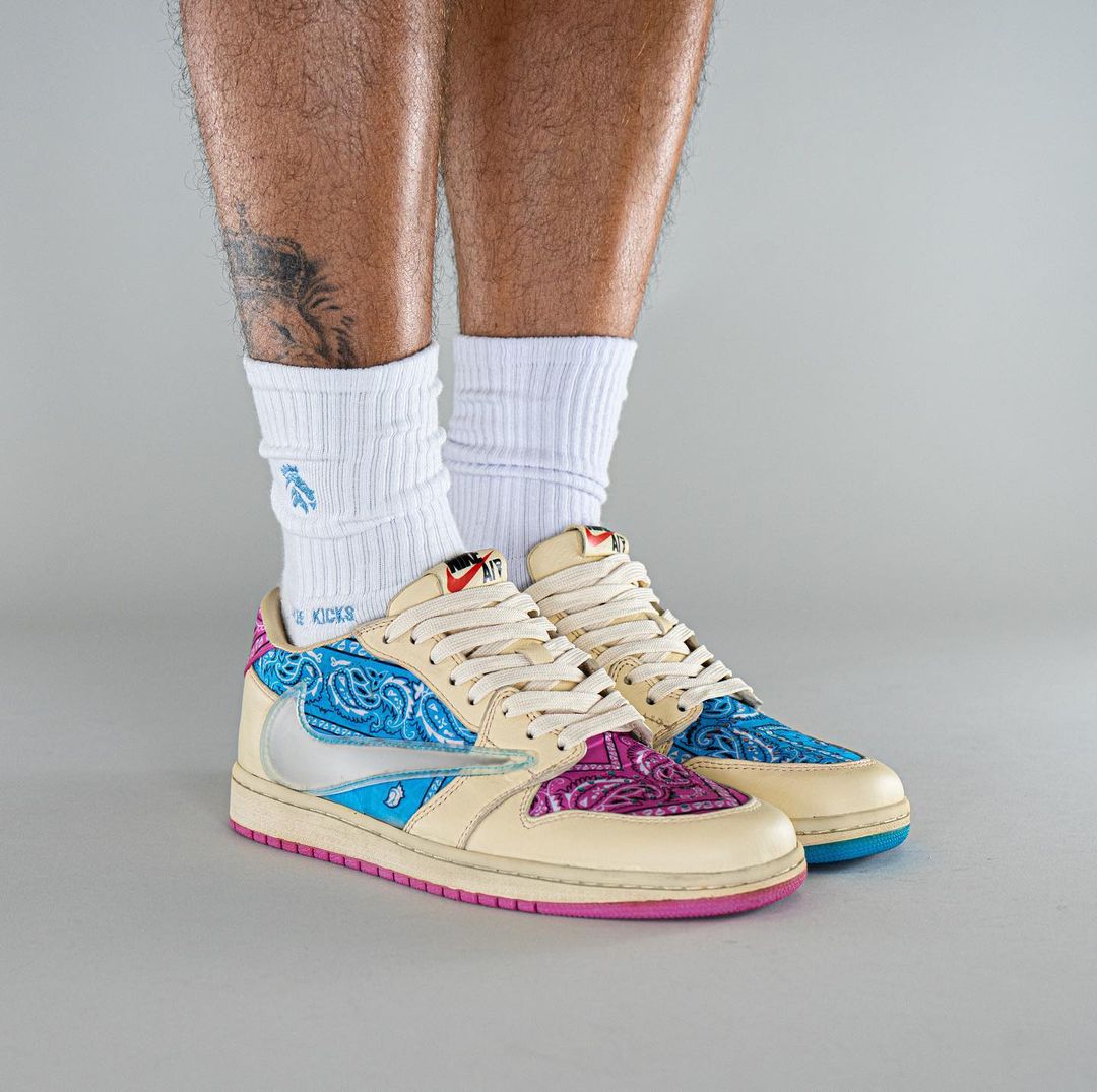 Travis Scott,Air Jordan 1,AJ1,  腰果花刮刮乐「蝉翼倒钩」AJ1！这鞋细节太多了吧！