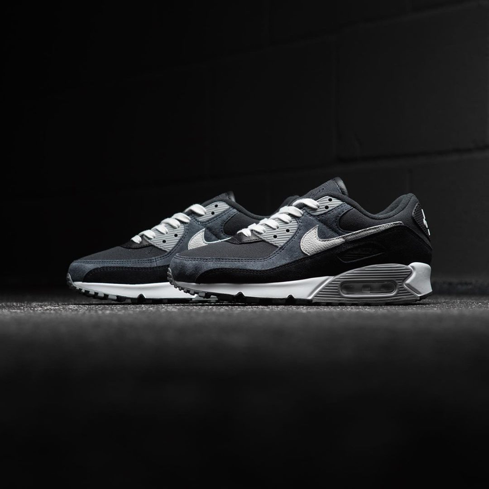 Nike,DA1641-003,Nike Air Max 9  多种面料加持！全新配色 Air Max 90 实物曝光！