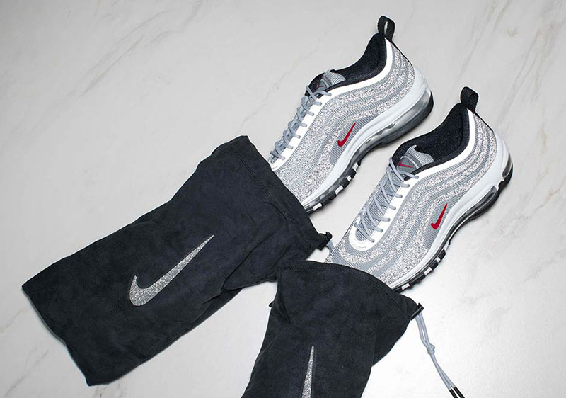 Nike,Air Force 1 Low,Swarovski  售价近三千！「密恐杀手」施华洛世奇 AF1 下月正式发售！