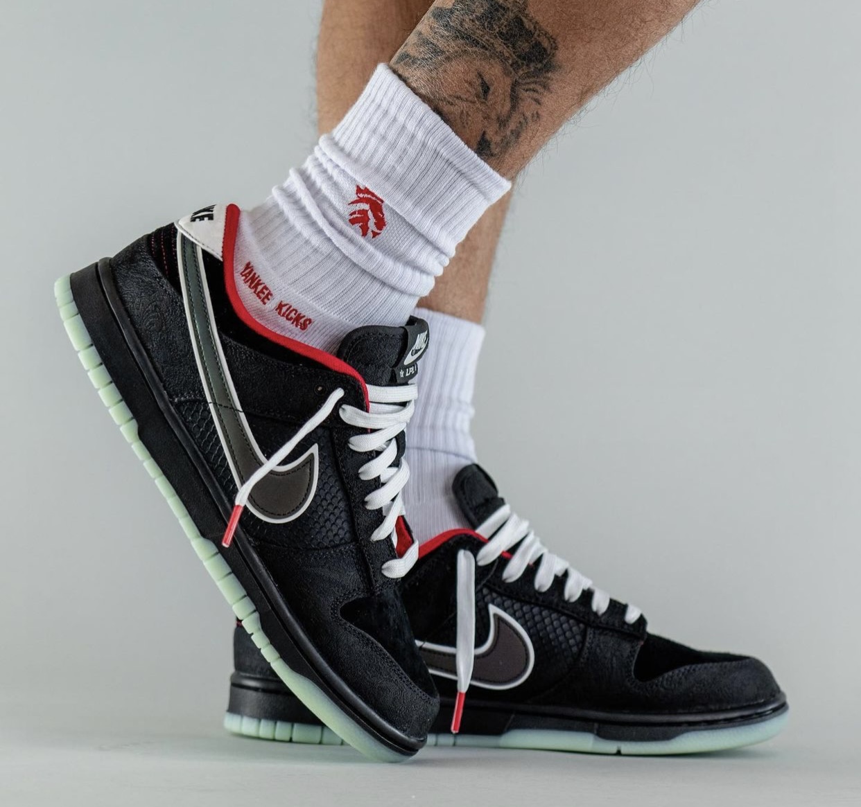 Nike,Dunk Low,LPL,DO2327-011  冠军荣耀加持！龙纹 LPL x Dunk 上脚真的帅！