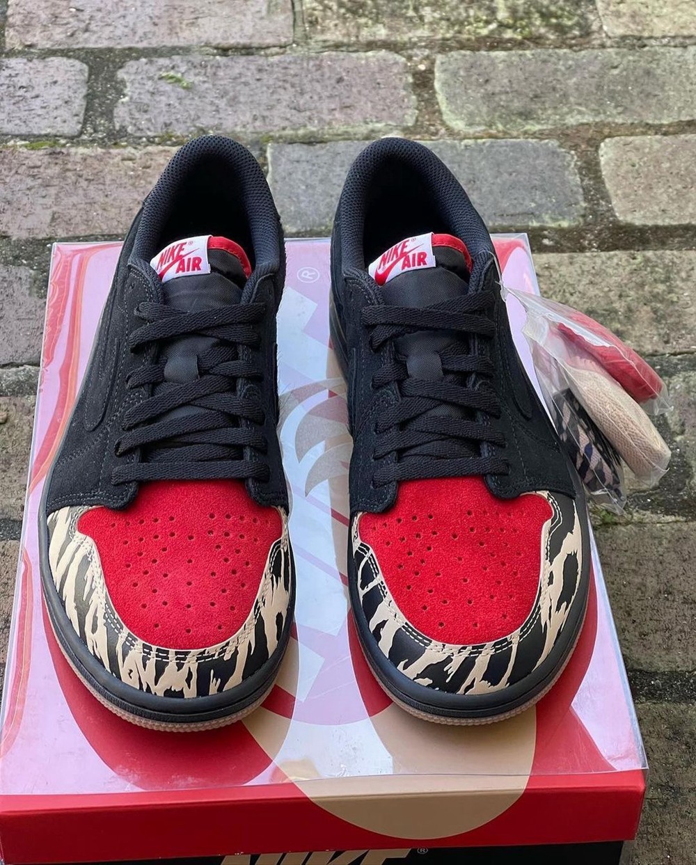 SoleFly,Air Jordan 1 Low,Carni  「鞋王」 塔克亲穿带货！SoleFly x Air Jordan 1 最新实物曝光！