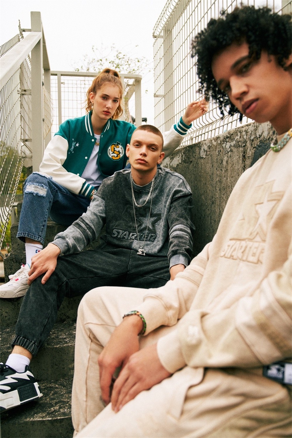 STARTER,BLACK LABEL,PEACE,LOVE  潮流女神上身品牌又出新系列！网友：这颜值爱了！