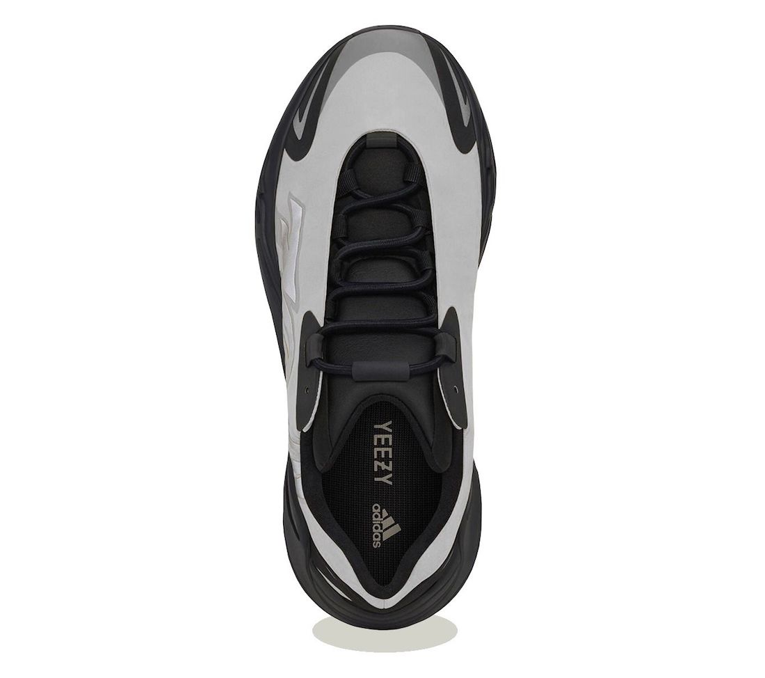 adidas,Yeezy Boost 700 MNVN,Me  金属银 Yeezy 700 MNVN 即将发售！这双太帅了 ！